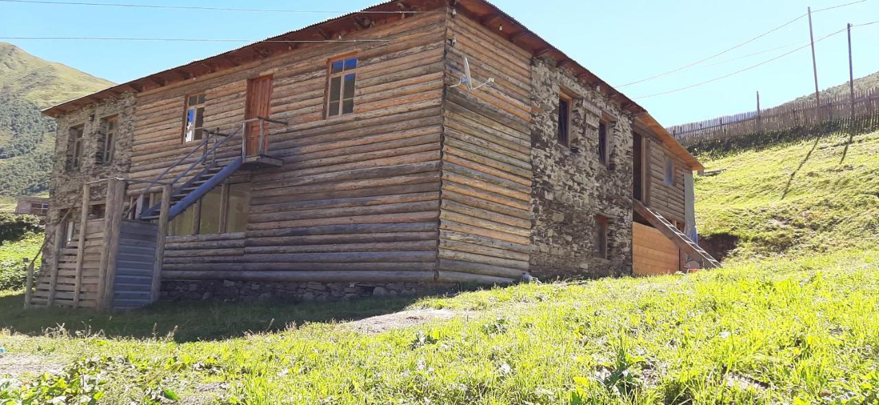 Guesthouse Svanuri Sakhli Ushguli Zewnętrze zdjęcie